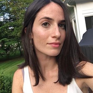 Meet your Posher, Chloe